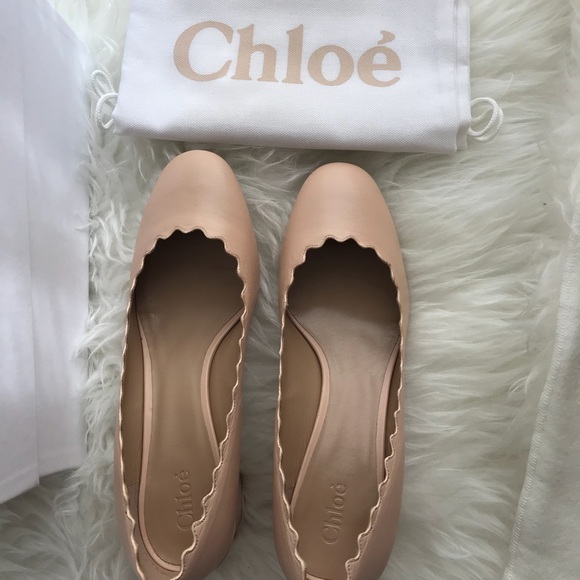 chloe lauren pump
